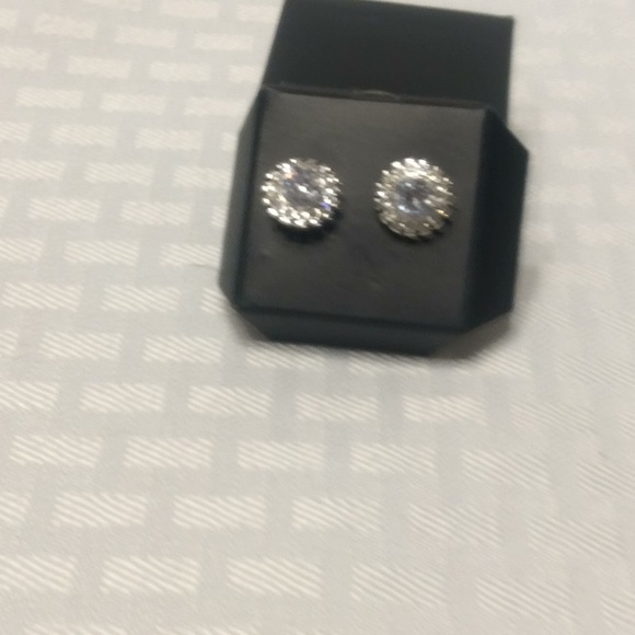 Rhinestone Earrings Two Pair in One - Picture 4 of 5